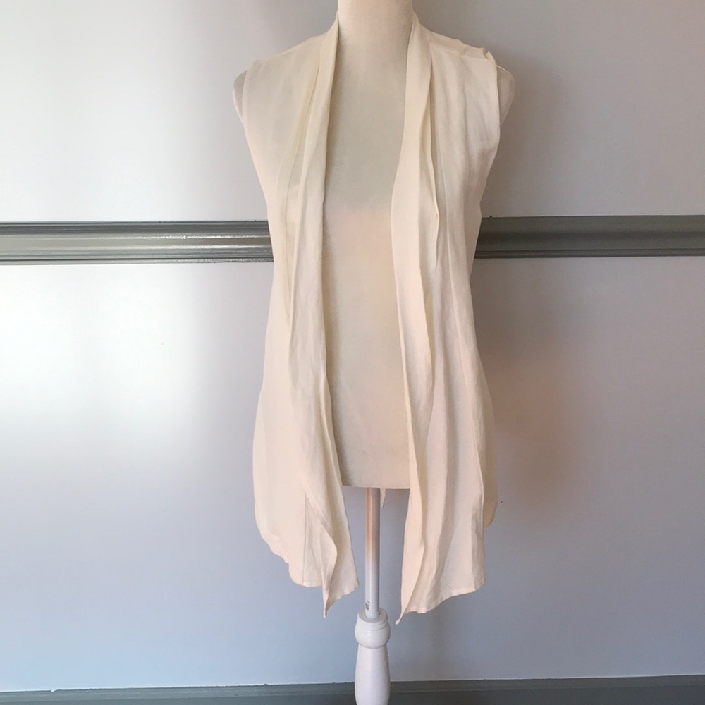 NWT - Who What Wear open front vest
